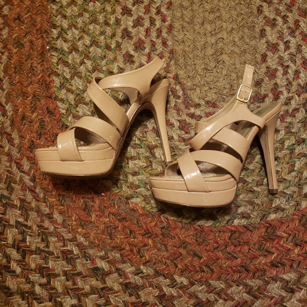 Shi Nude Strappy Heels Sz 7